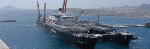 Pioneering buque más grande en Tenerife