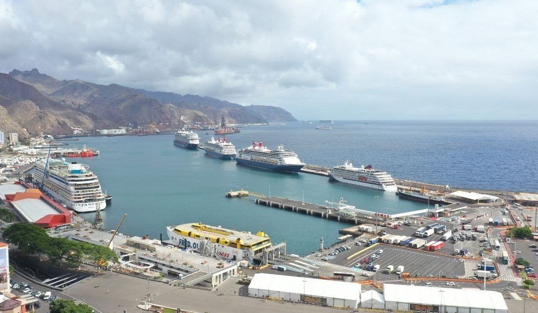 Panorámica del puerto de Santa Cruz de Tenerife