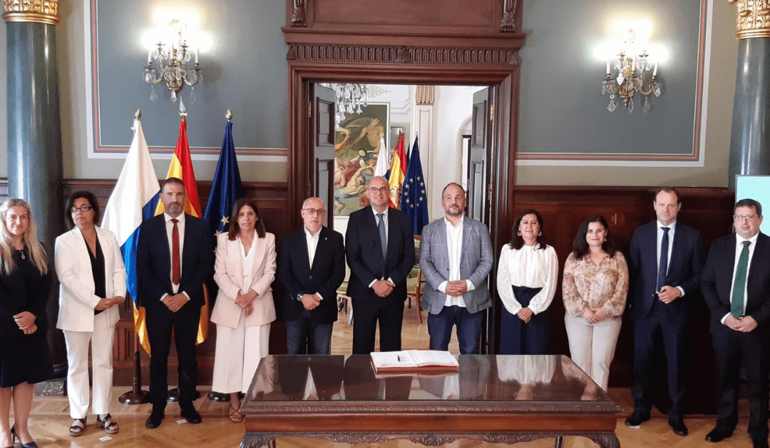 Estado, Comunidad Autónoma y Entidades Locales de Canarias firman un protocolo para la colaboración con el sector privado en la transición energética de los espacios industriales del Archipiélago
