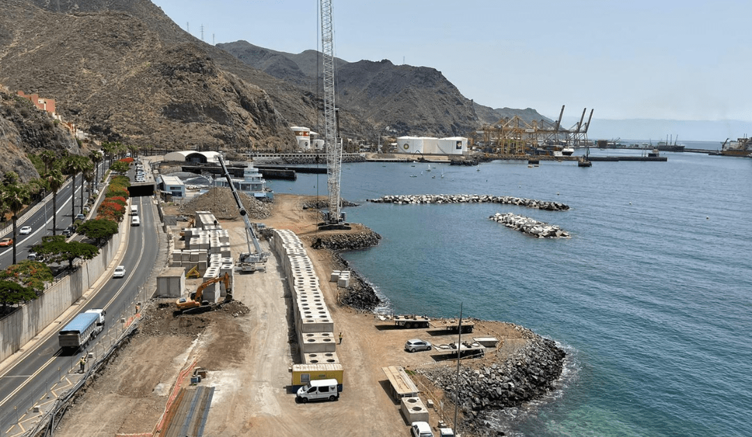 Puertos de Tenerife inicia la ejecución del muro de ladera verde en el litoral de Valleseco