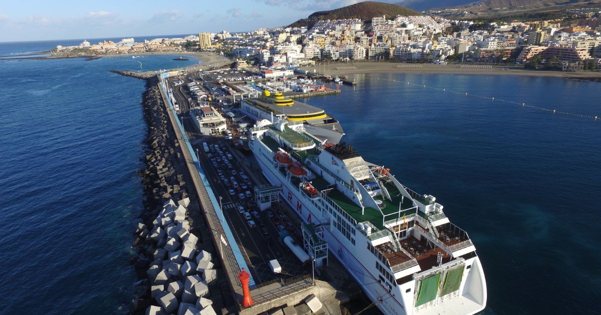 Puerto de Los Cristianos