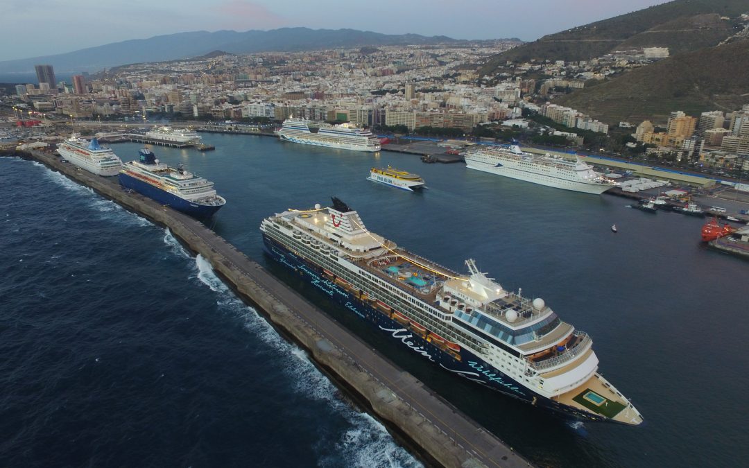 Puertos de Tenerife supera en nueve tráficos la media de crecimiento del Sistema Portuario Estatal