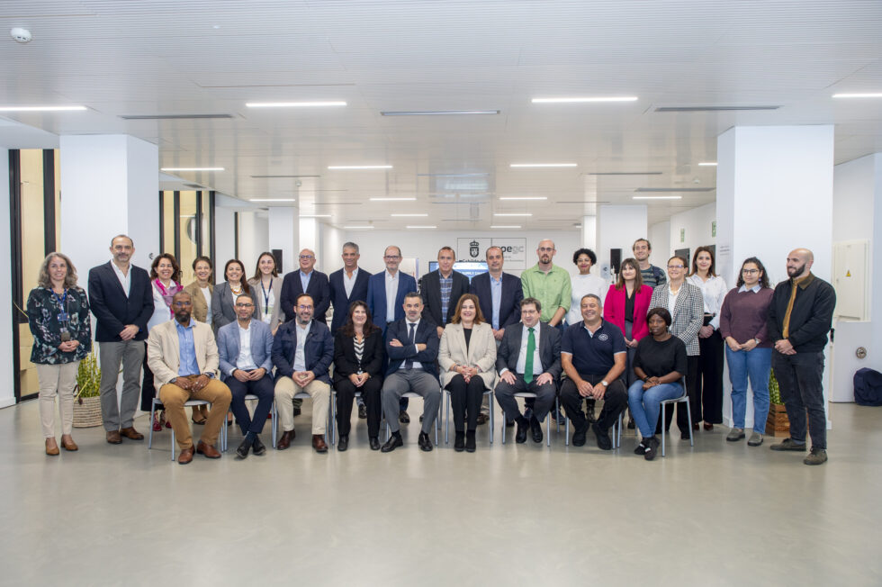 Encuentro celebrado en Gran Canaria, donde se reunieron las 17 entidades privadas y administraciones públicas de España, Madeira, Cabo Verde, Mauritania y Ghana, socios y asociados del proyecto