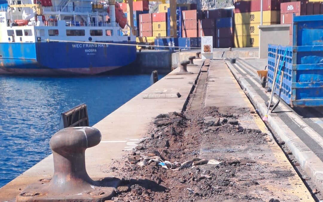 Puertos de Tenerife pavimenta y nivela carriles en TCTenerife con cargo a fondos FEDER